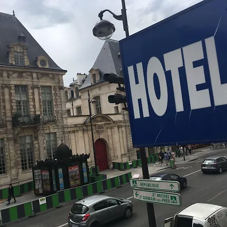 De La Herse D'or Otel
