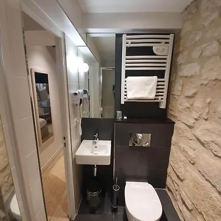 Hotel De La Herse D'or 3*