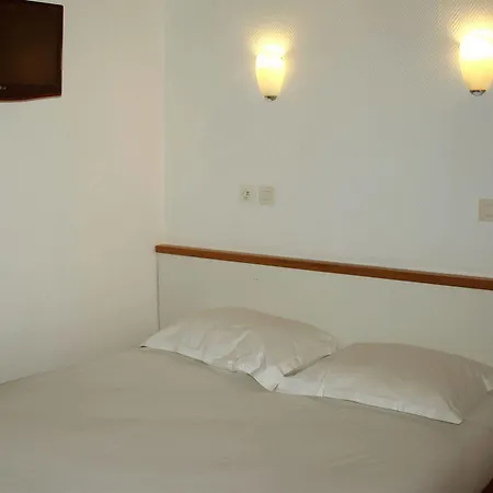 Szálloda De La Herse D'or 3*